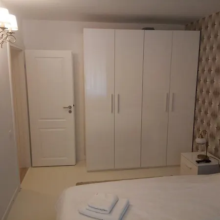 Lexy'S Apartment Brasov Exterior photo